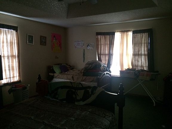 4th image of 821 Sendero St