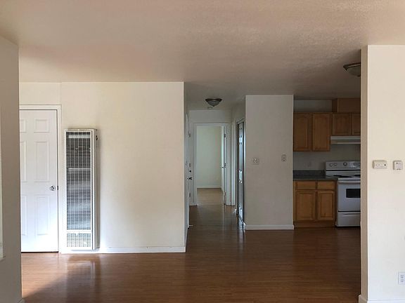 4th image of 147 Kathy Ellen Dr