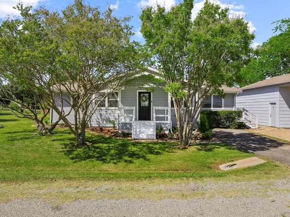 75 Maple Dr, Pottsboro, TX 75076