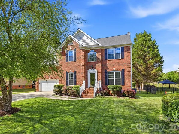 11029 Sycamore Club Dr, Mint Hill, NC 28227