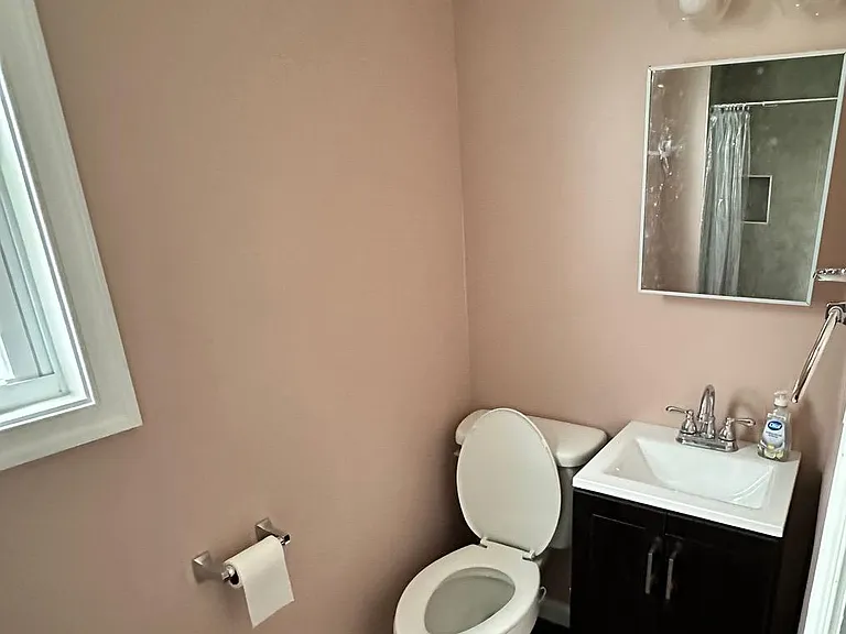 242 Grant St #1 — Photo 9