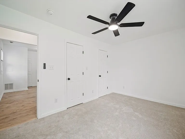 55 Greeneland Blvd — Photo 23