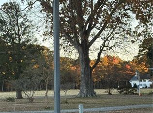 5 Moon Haven Ln, Mathews, VA 23109