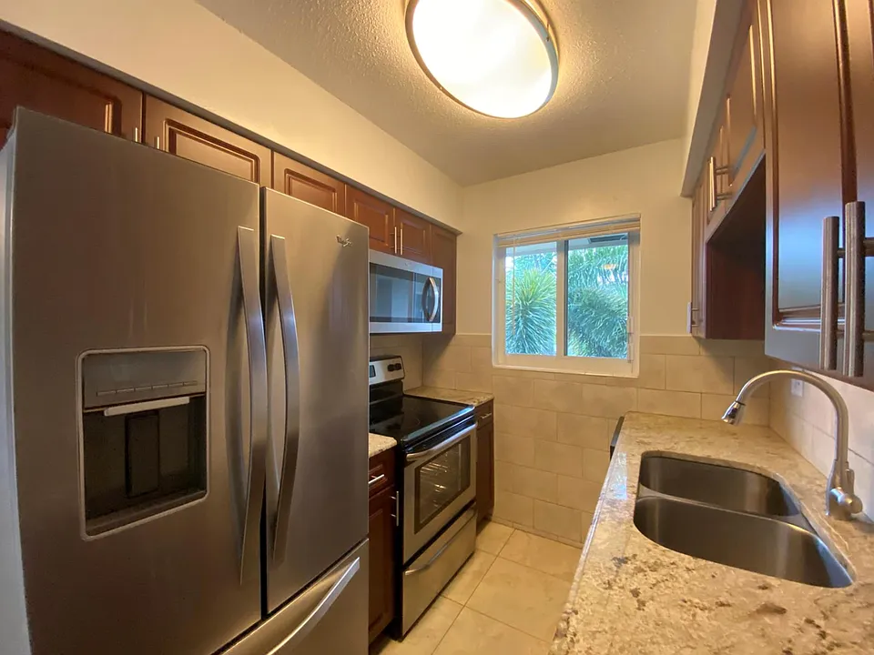 110 NE 19th Ave