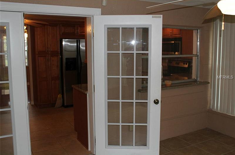 2nd image of 7927 Wallaba Ln