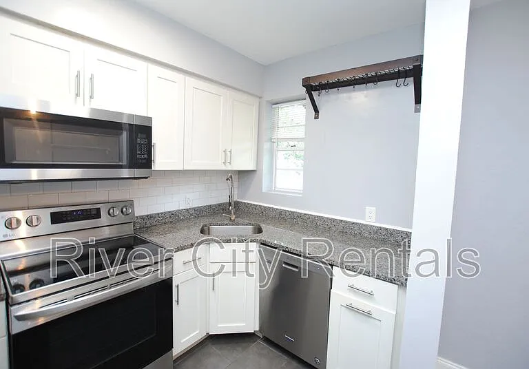 4611 Blount Ave — Photo 8