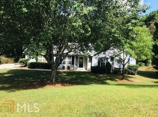 15 Emerald Dr, Newnan, GA 30265