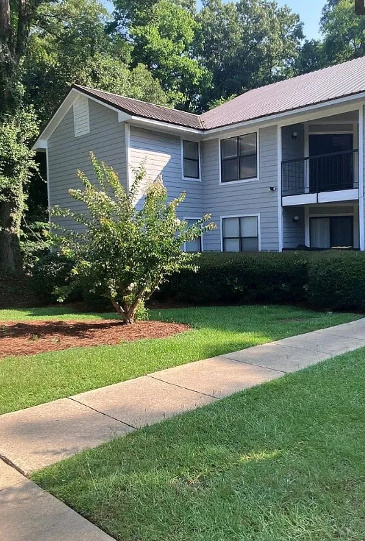 Ridgecrest — Photo 2