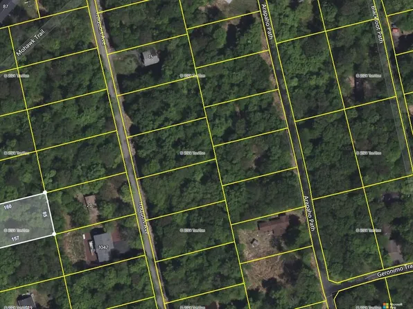 21 Oneida Dr, Gouldsboro, PA 18424