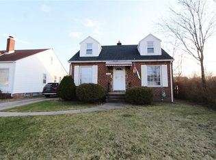 4515 Yorkshire Rd, Parma, OH 44134