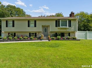 5 Sherwood Dr, Prospect, CT 06712