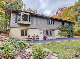 W3451 Wildwood Dr, Lake Geneva, WI