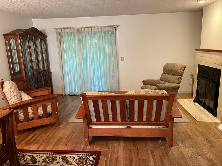 135 Courtyard Ln #135 — Photo 4