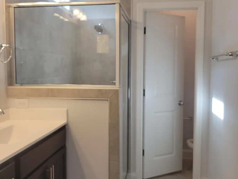 131 Lynnridge Dr — Photo 8