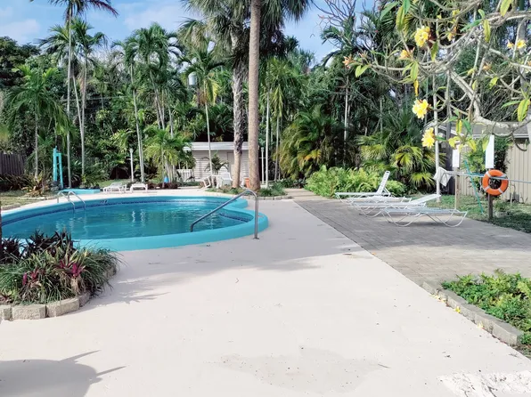 125 SW 19th Ave, Fort Lauderdale, FL 33312