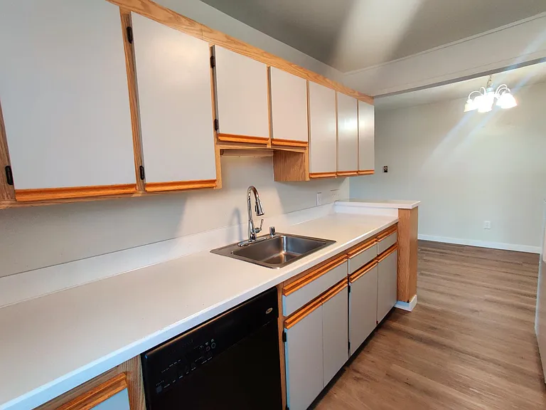 705 State Ave N #7D — Photo 3