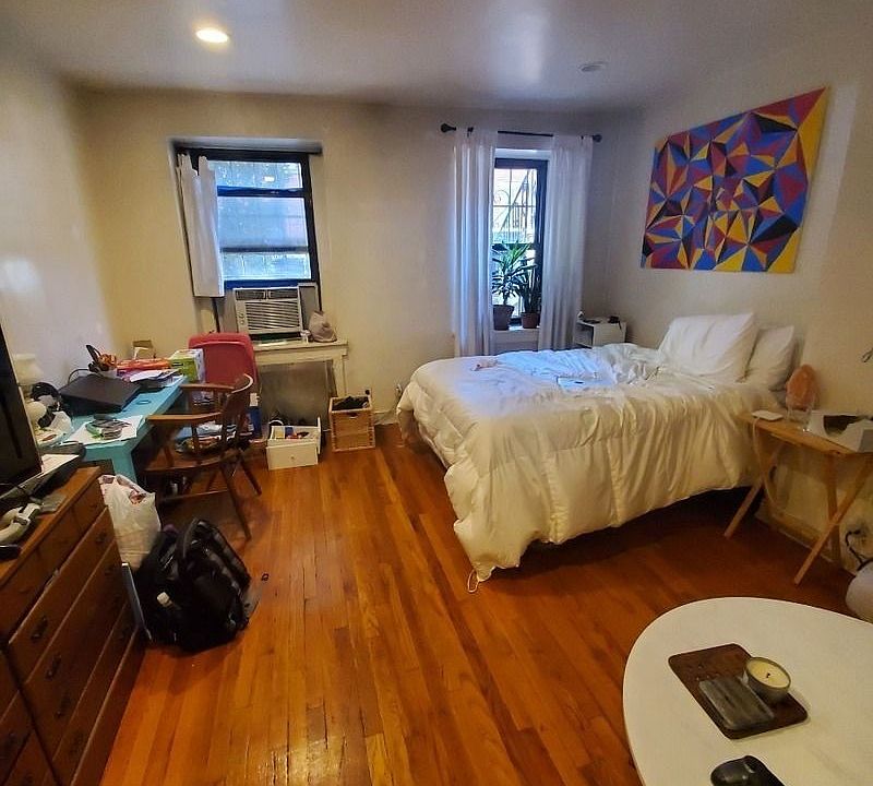 1st image of 139 W 15th St APT 1F