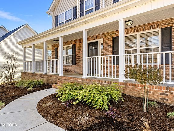 2nd image of 5708 Cascadia Ln