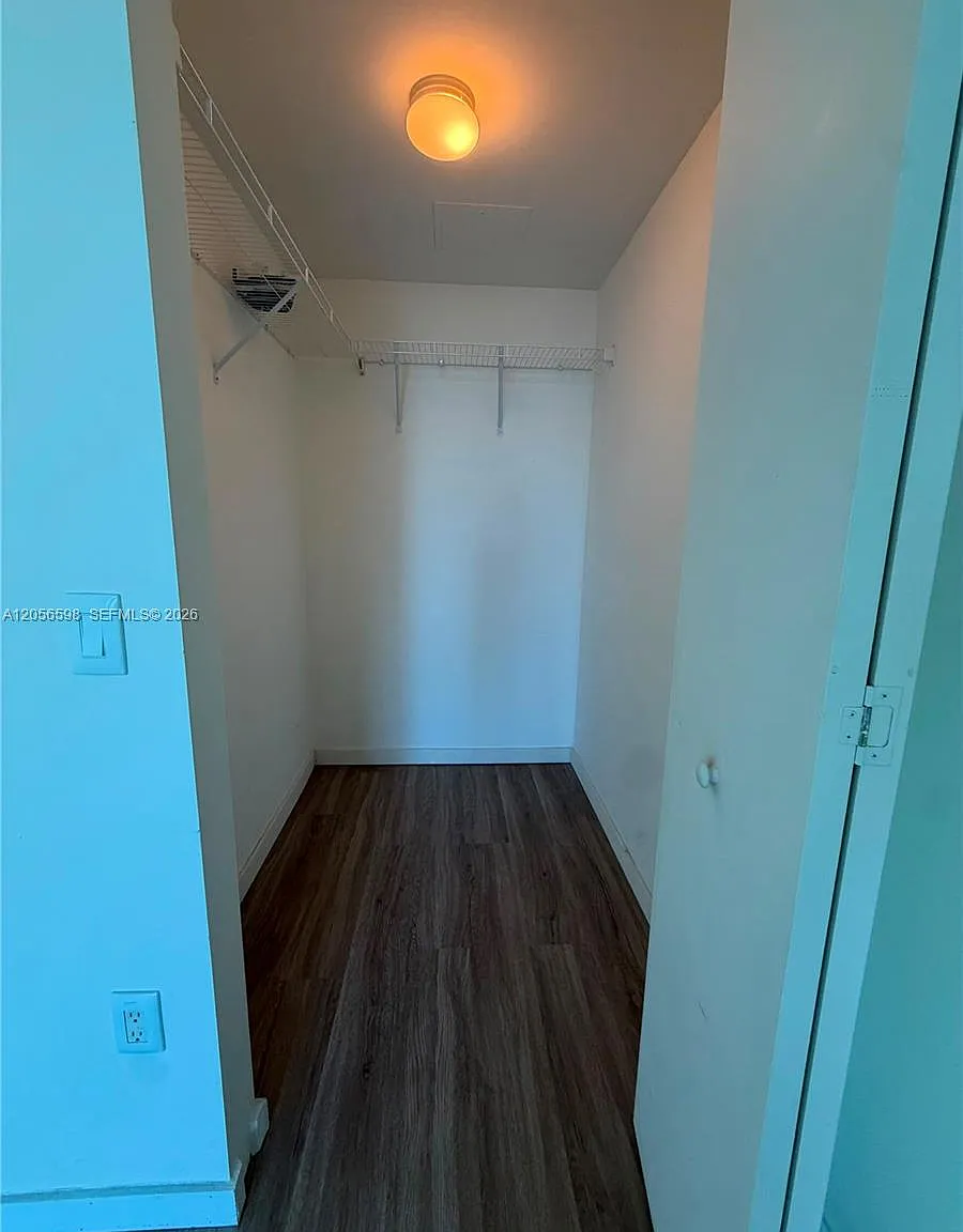 1 bed, 770 sqft, $3,400 — Photo 2