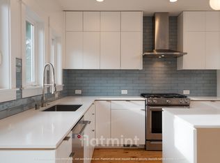 2315 N 56th St, Seattle, WA 98103