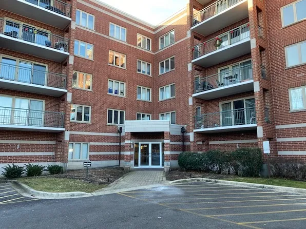 6441 W Warner Ave APT 215, Chicago, IL 60634