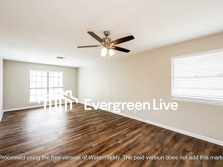 6610 Carrie Ln — Photo 5