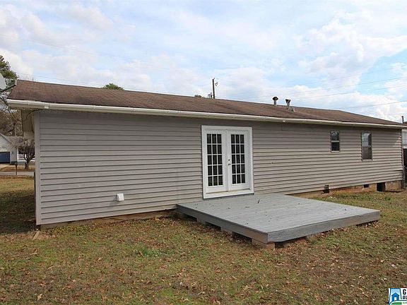 5th image of 1612 Dogwood Dr