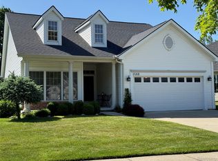3588 Riverside Dr, Auburn Hills, MI 48326