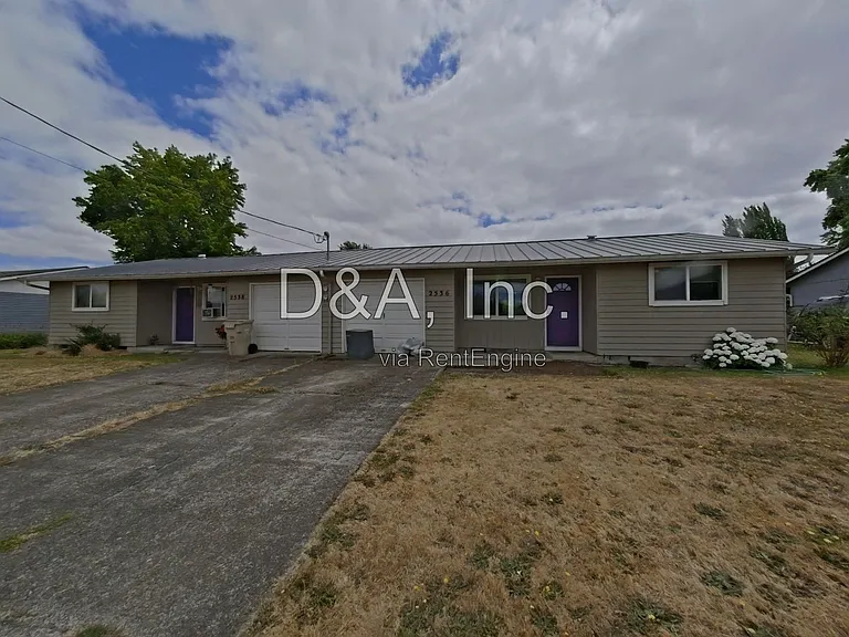 2536 Newton St — Photo 1