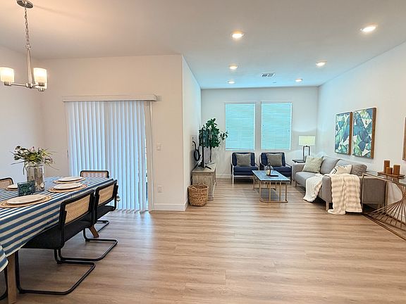 3rd image of 12766 Torch St #E