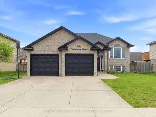 792 Oakwood Dr, Saugeen Shores, ON N0H 2C4