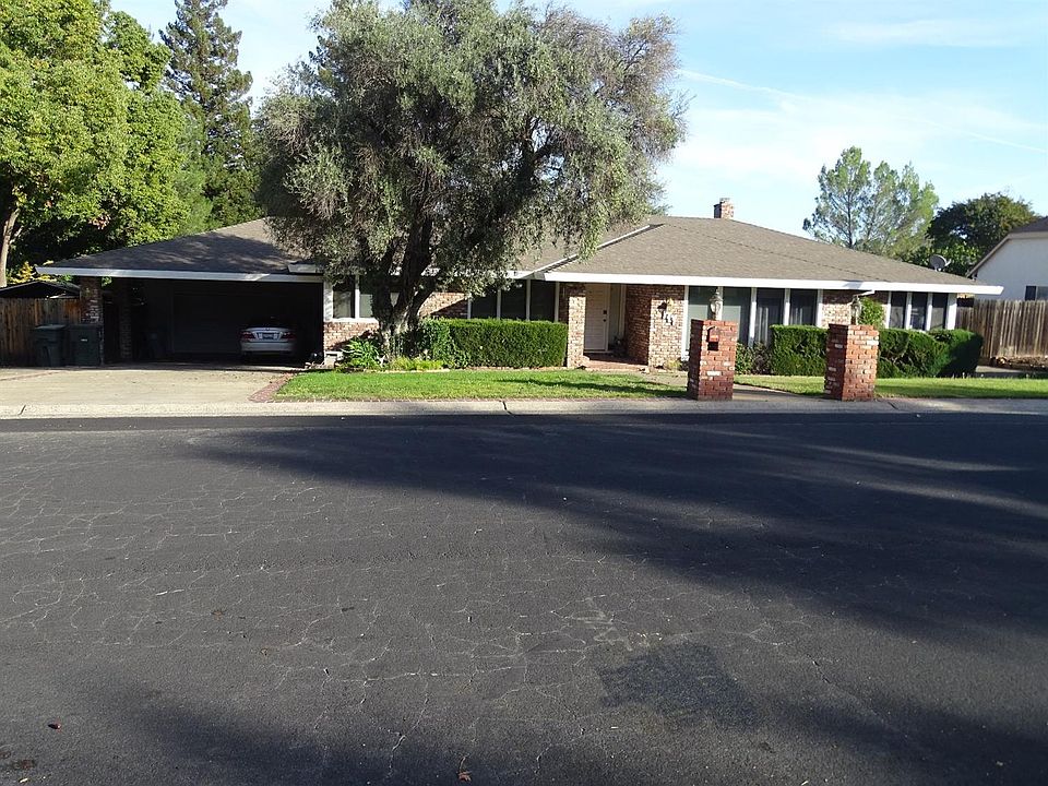 2nd image of 147 Berry Creek Dr