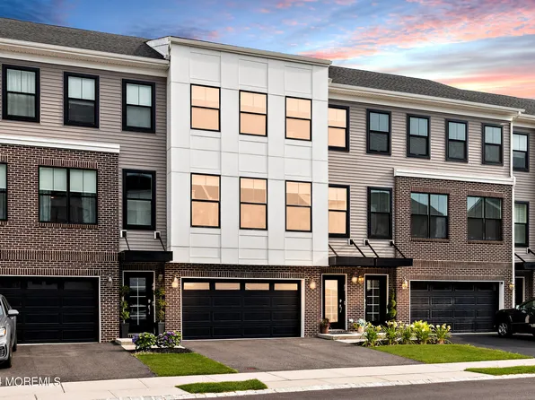 42 Kelly Way, Tinton Falls, NJ 07724