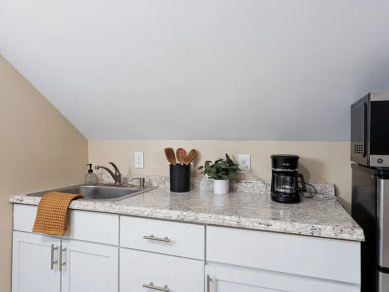 1015 Rankin St #2 — Photo 8