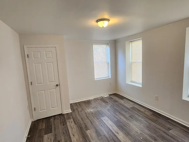 2015 Jefferson St — Photo 18