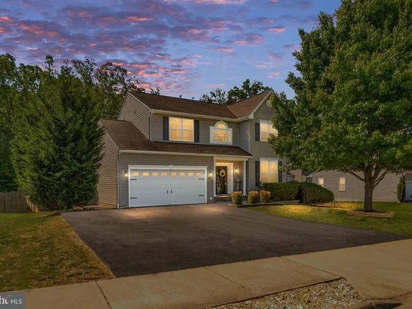 14 Sanctuary Ln, Stafford, VA 22554