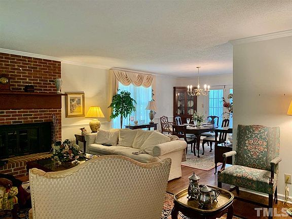 5th image of 4089 Squire Ln