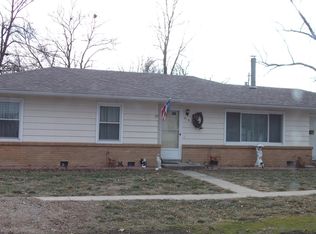 816 E Booth St, Centralia, MO 65240