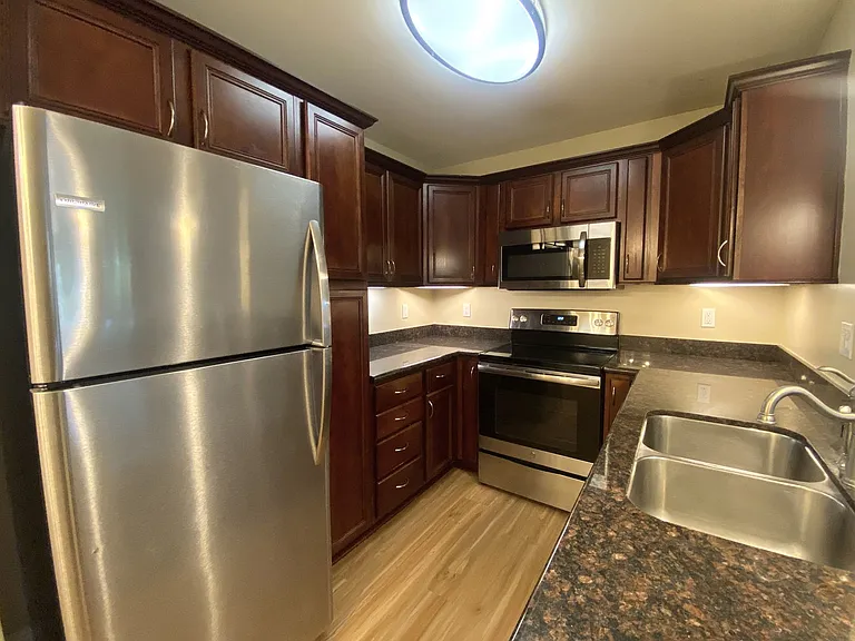 506 Canyon Dr #52 — Photo 6