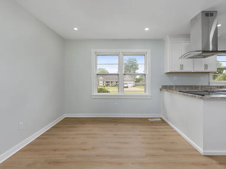 417 Edison Ave — Photo 7