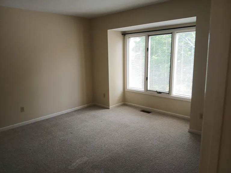 1614 Forest Hills Dr — Photo 26