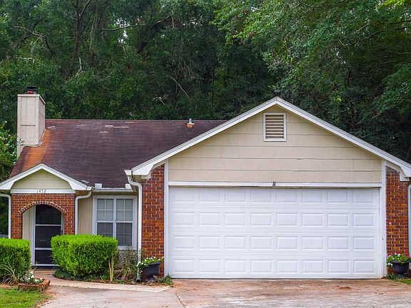 3rd image of 1472 Twin Lakes Cir