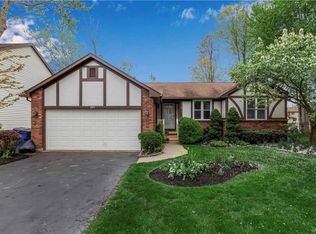 201 Greengage Cir, East Amherst, NY 14051