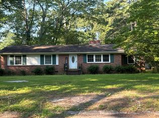 1207 Charles Dr, Laurinburg, NC 28352