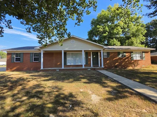 302 Mildred Dr E, Wynne, AR 72396