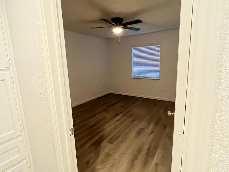 4003 Segram Ct — Photo 11