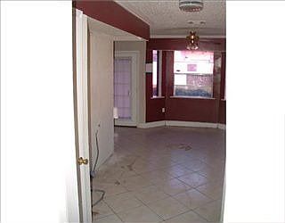 3rd image of 7213 Runnymede Dr
