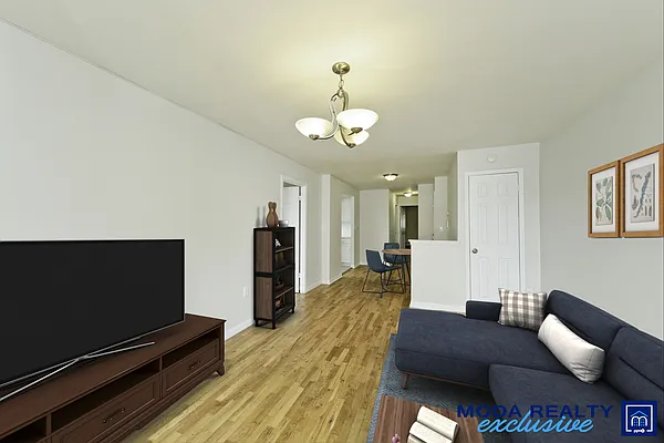 Rented by Moda Realty | media 4