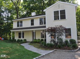 92 Lakeside Dr, Ridgefield, CT 06877