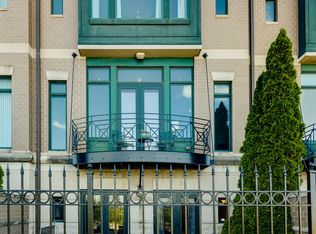 4940 S Lake Shore Dr APT B, Chicago, IL 60615